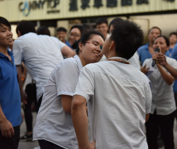凱立淋浴房：迎中秋慶國(guó)慶 暨生日聯(lián)歡會(huì)圓滿(mǎn)舉辦